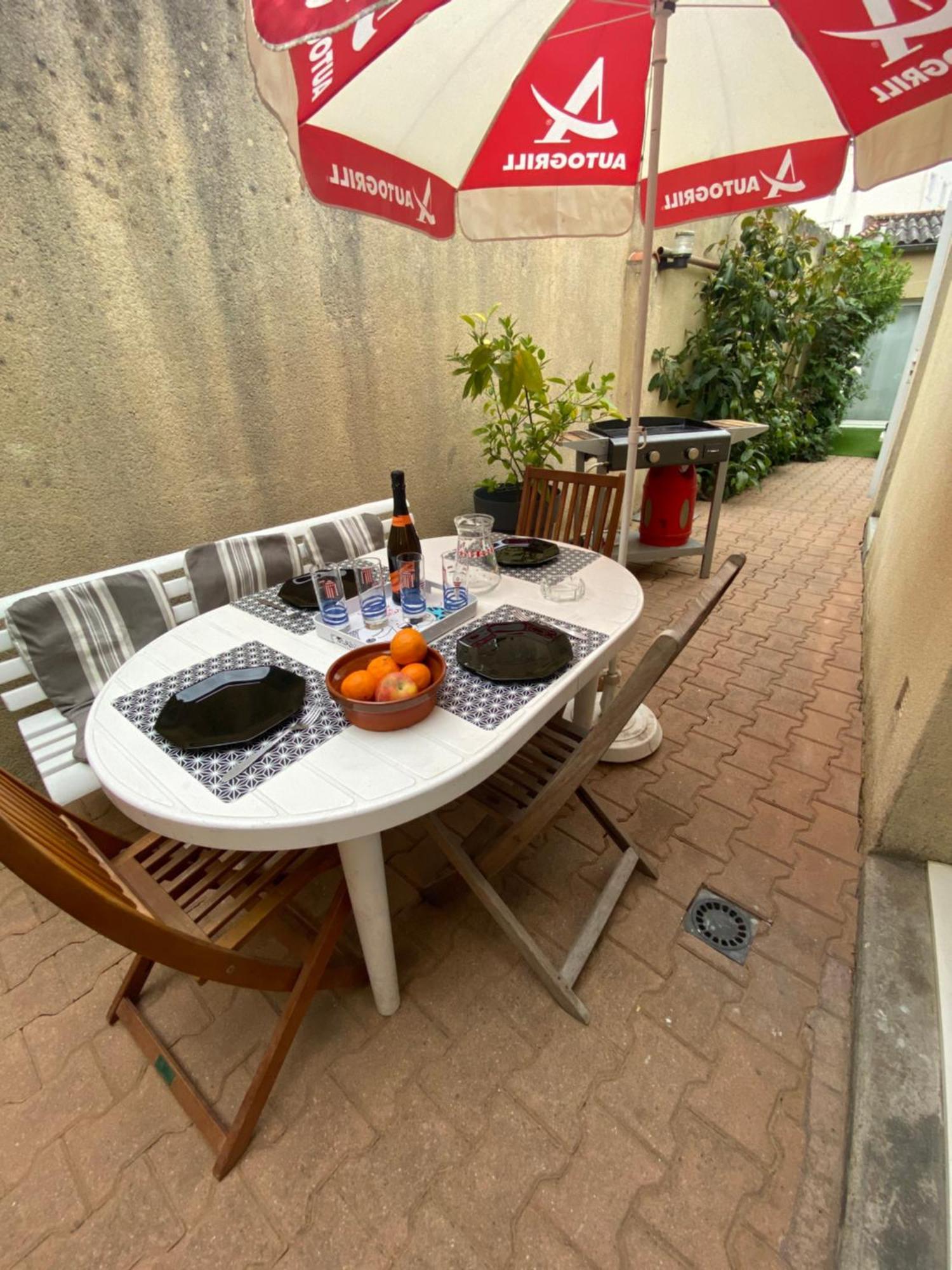 La Maison Des Vacances Chez Genevieve & Norbert 6 A 8 Personnes Les Sables-d'Olonne Exterior photo